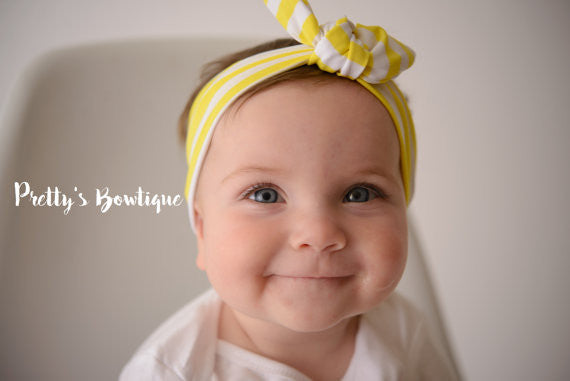 Baby Girl -- Firefighter Hero shirt -- Baby shower gift --My uncle kicks ash he's a firefighter - Can customized for grandpa•mom•uncle•etc - Pretty's Bowtique