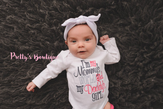 I'm my mommy's world and my daddy's girl-- Girls outfit bodysuit/shirt, bow, and legwarmers -- Girls outfit -- Pink and Gold outfit - Pretty's Bowtique