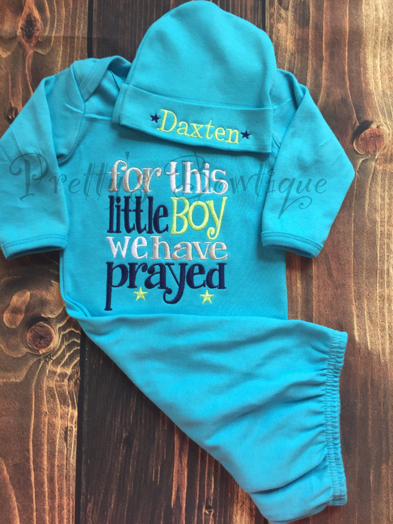 Baby boy coming home outfit -For this Little boy I or WE have Prayed- newborn gown and personalized hat - Baby shower gift - Pretty's Bowtique