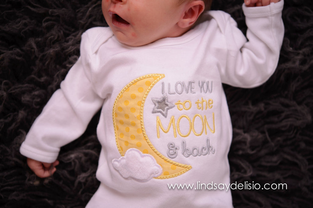 Newborn gender neutral coming home outfit -  I love you to the moon and back gown - Coming home outfit, hosptial gown, baby gown - unisex - Pretty's Bowtique