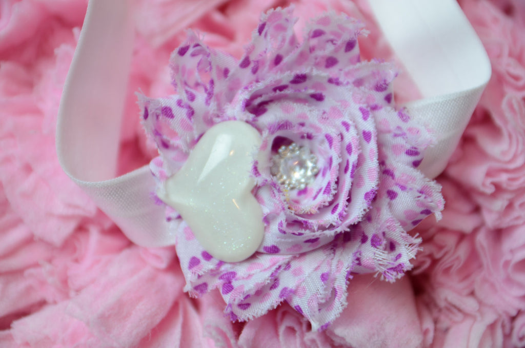 Shabby rose single flower with heart pattern with beautiful glitter heart embellishment. - Pretty's Bowtique