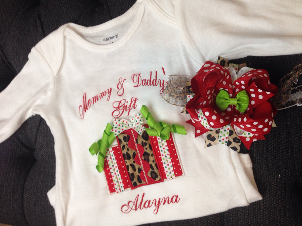 Christmas gifts Personalize at no extra charge - Pretty's Bowtique