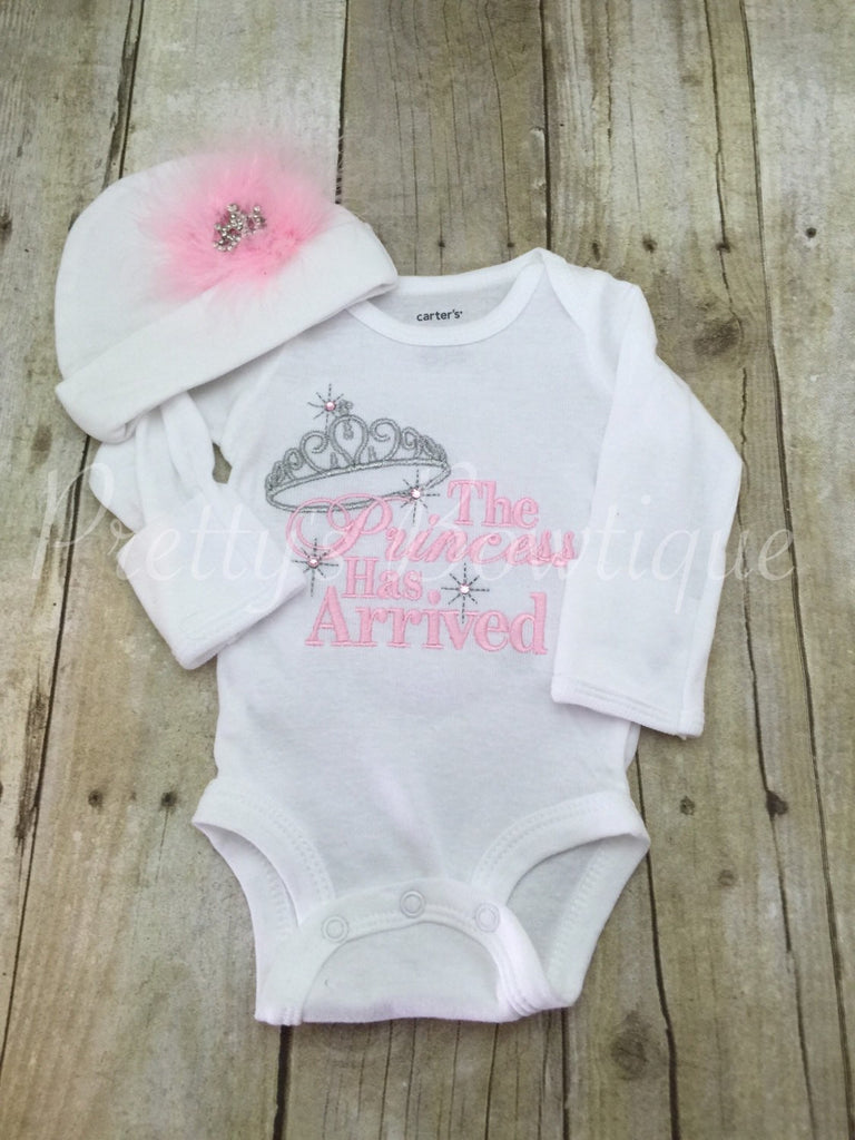 The Princess has arrived shirt or bodysuit and hat set.  Perfect for hospital or coming home outfit light pink - Pretty's Bowtique