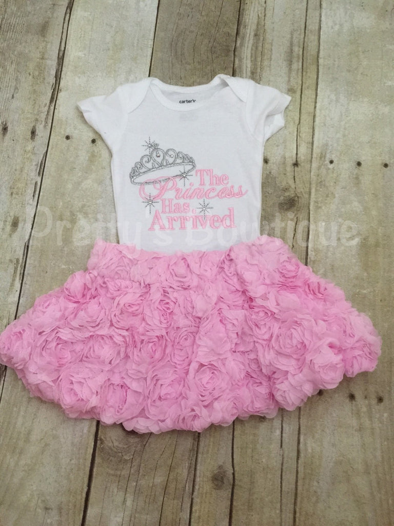 The Princess has arrived shirt or bodysuit and skirt.  Perfect for hospital or coming home outfit light pink - Pretty's Bowtique