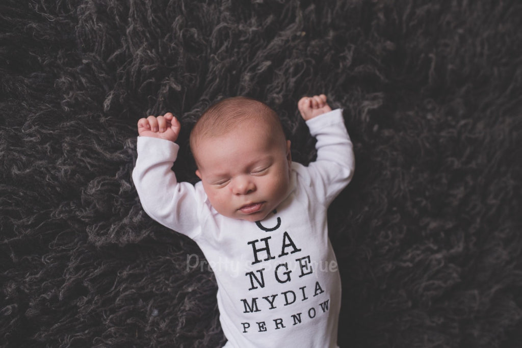 Baby boy bodysuit -- Funny Baby Bodysuit -- Change my diaper now baby bodysuit -- Unisex Baby Bodysuit - Pretty's Bowtique
