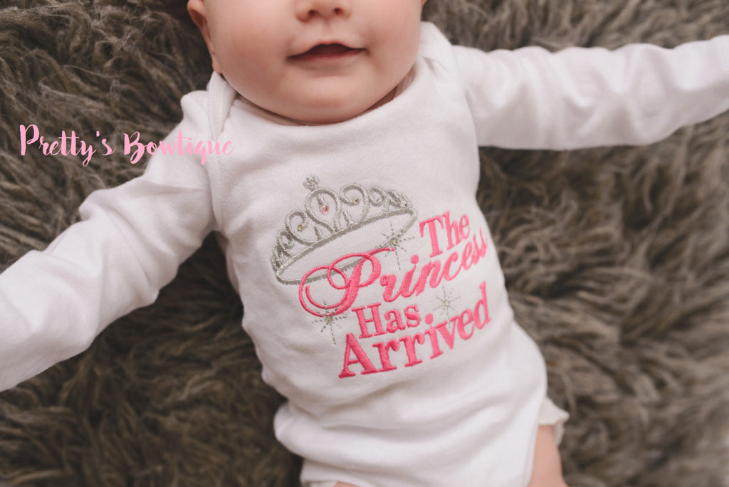 Baby girl The Princess has arrived shirt or bodysuit -- Newborn coming home outfit-- Perfect for hospital or coming home outfit - Pretty's Bowtique