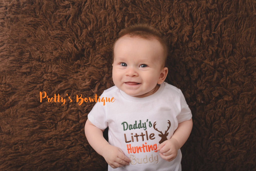 Daddy's Little hunting buddy shirt/bodysuit camo--deer hunting-little hunter-- Boys hunting shirt-- Camo Boys -- Hunting shirt -- Baby boy - Pretty's Bowtique